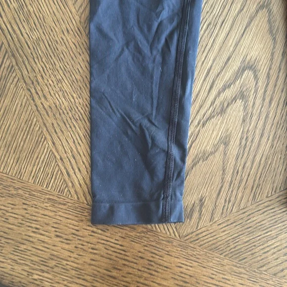 SKIMS FITS EVERYBODY LEGGING, BLACK, Small, $58 - Picture 8 of 8